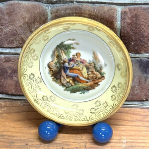 Antique OMECO New York Czechoslovakia 24K Gold Bowl w Painted Courting‎ Couple